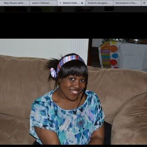 Meet your Posher, Abiola